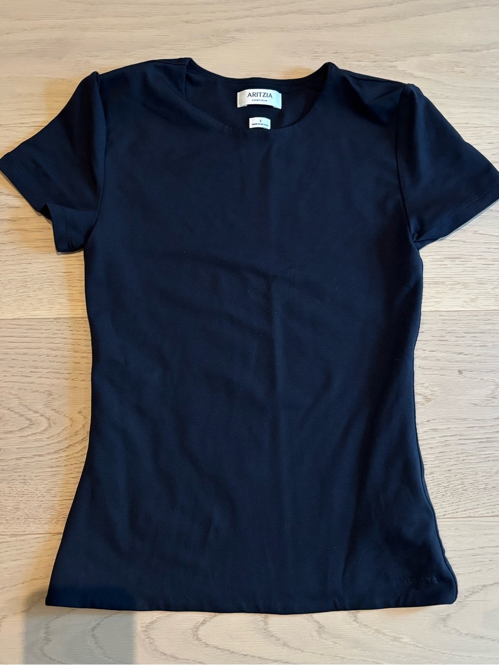 Aritzia Black Short-Sleeve Crewneck Tee